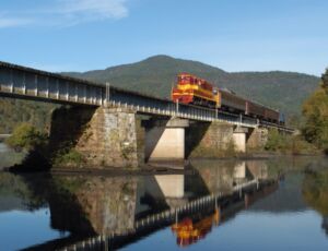 Hiwassee river rail excursion 740x567 c